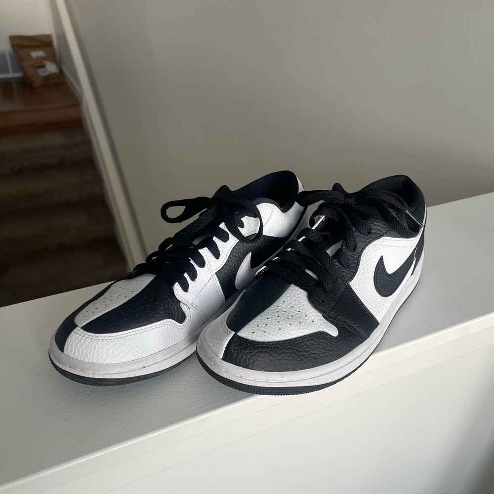 Women's Air Jordan 1 Low SE Homage - Picture 3 of 8
